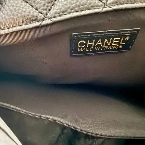 One to one match Chanel Black and Gold Quilted Shoulder Bag - Picture 10 of 10